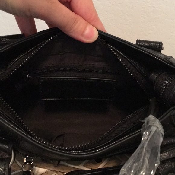 Sold - Picture 4 of 8